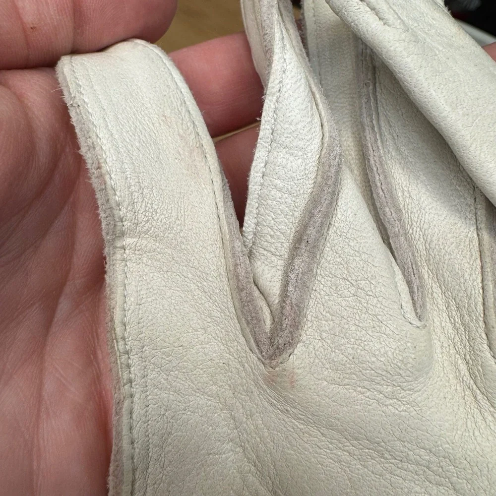 Vintage White Leather Gauntlet Gloves Black Contrast Zigzag Stitch Mid Length
